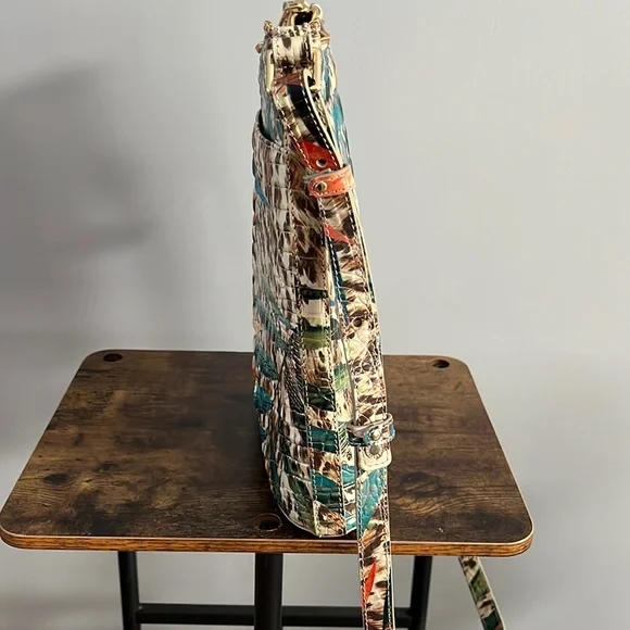 Brahmin tropical leaves - Picture 4 of 11